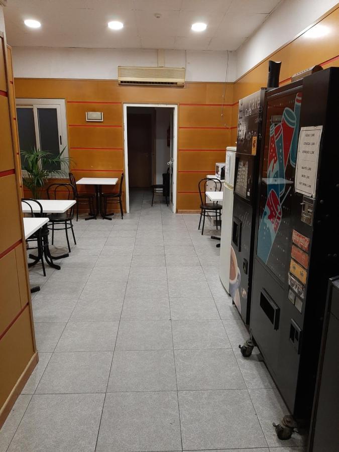 Pension San Ramon Βαρκελώνη Εξωτερικό φωτογραφία