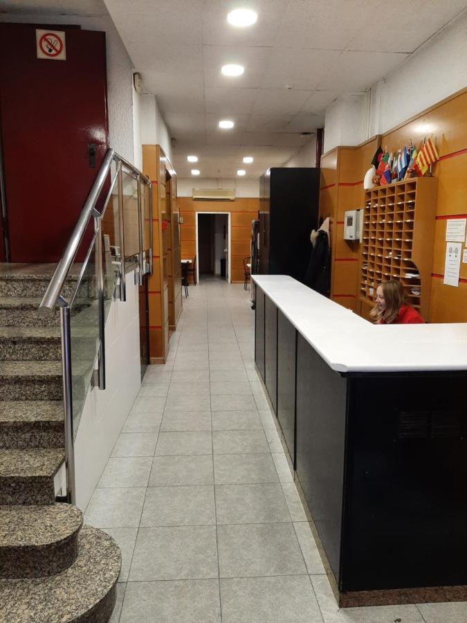 Pension San Ramon Βαρκελώνη Εξωτερικό φωτογραφία